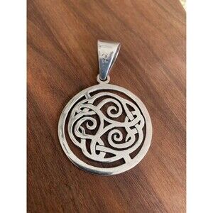 Silpada Celtic pendant 925 Sterling silver retired design